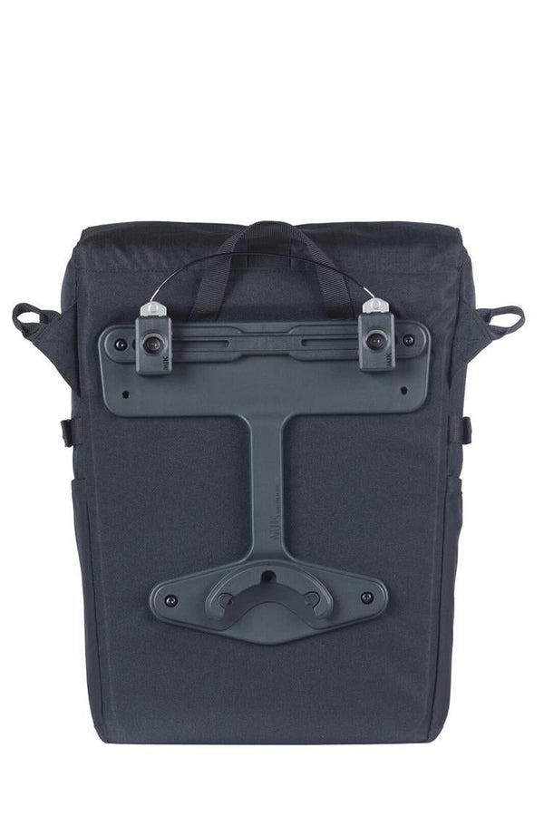 Basil - Move Commuter Bicycle bag (MIK Studs) 15L
