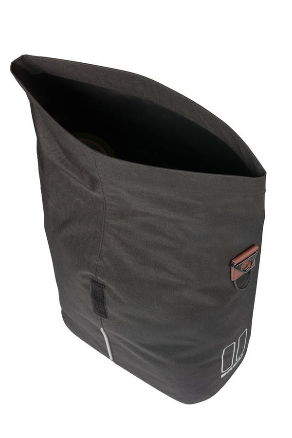Basil - City Shopper (MIK Studs)
