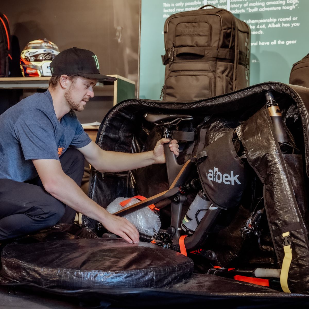 Albek Atlas Bike Travel Bag Covert Black