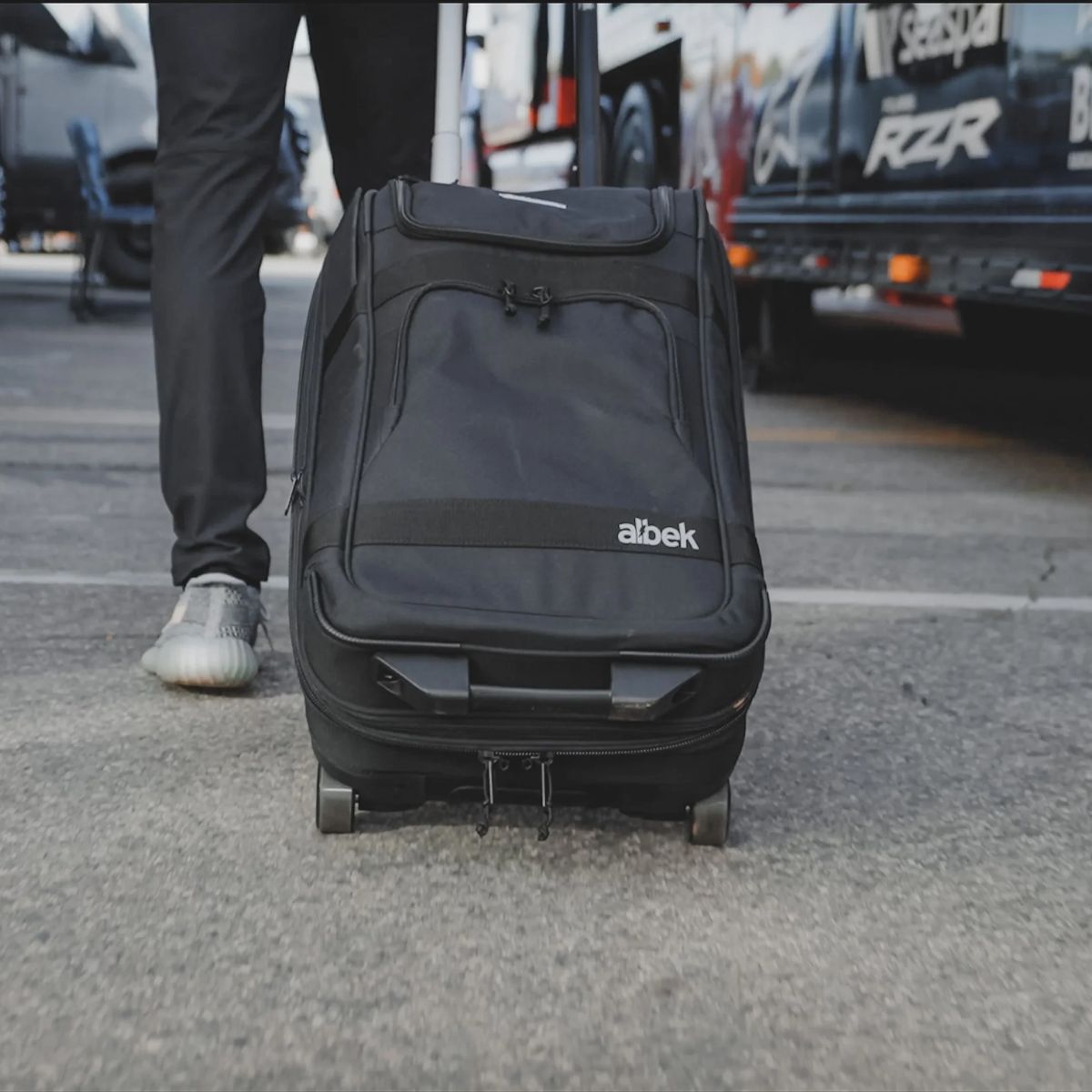 Albek Short Haul (Carry On) Bag Covert Black