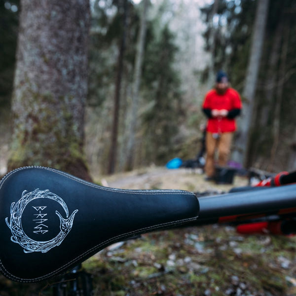 Apollo Saddle B Rage Edition