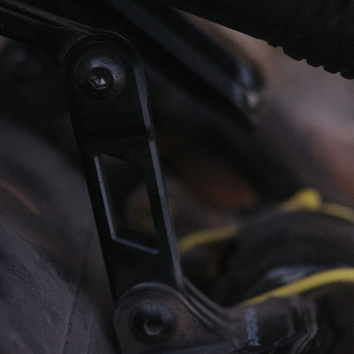 Apidura Expedition 2.0 Accessory Arm