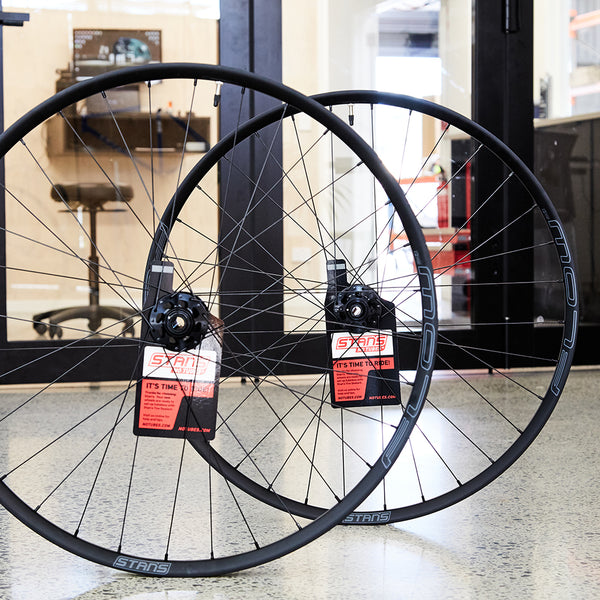 Flow Mk4 On M Pulse 29" Wheels