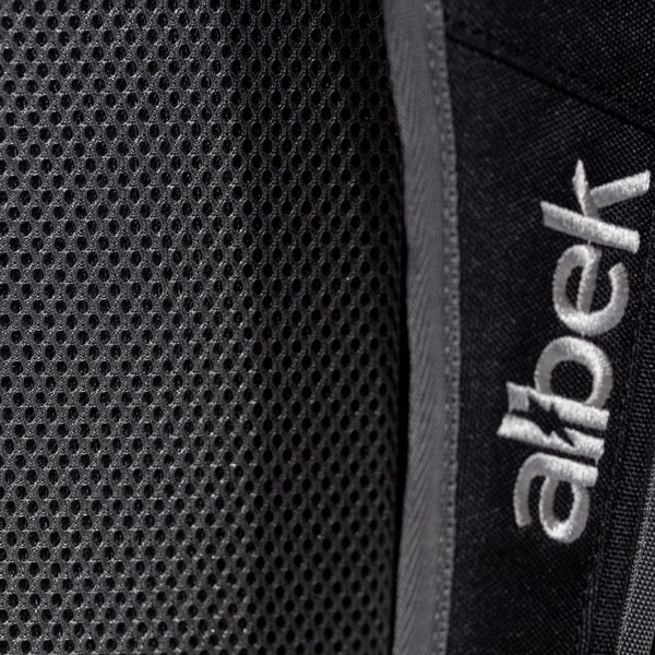 Albek Whitebridge Backpack Covert Black
