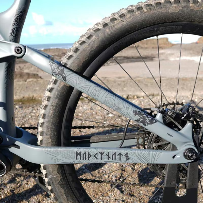 Mucky Nutz Stay Skinz Viking