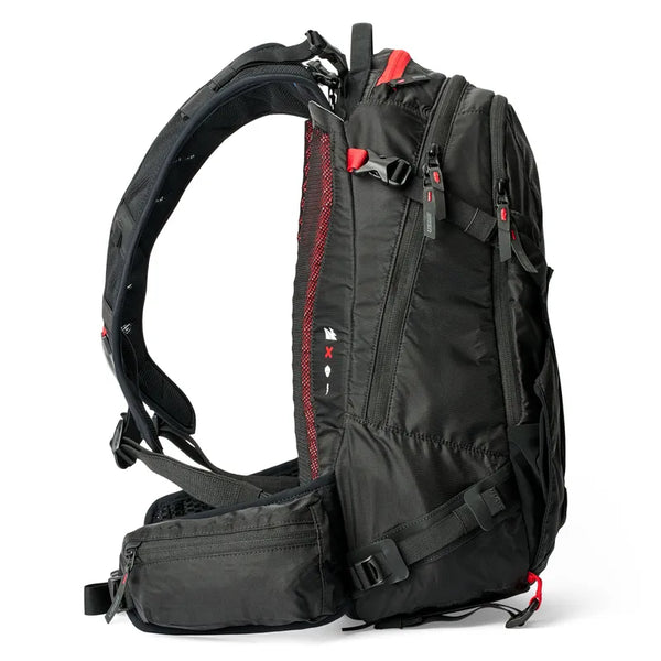USWE Zippered VST 25L Day Pack