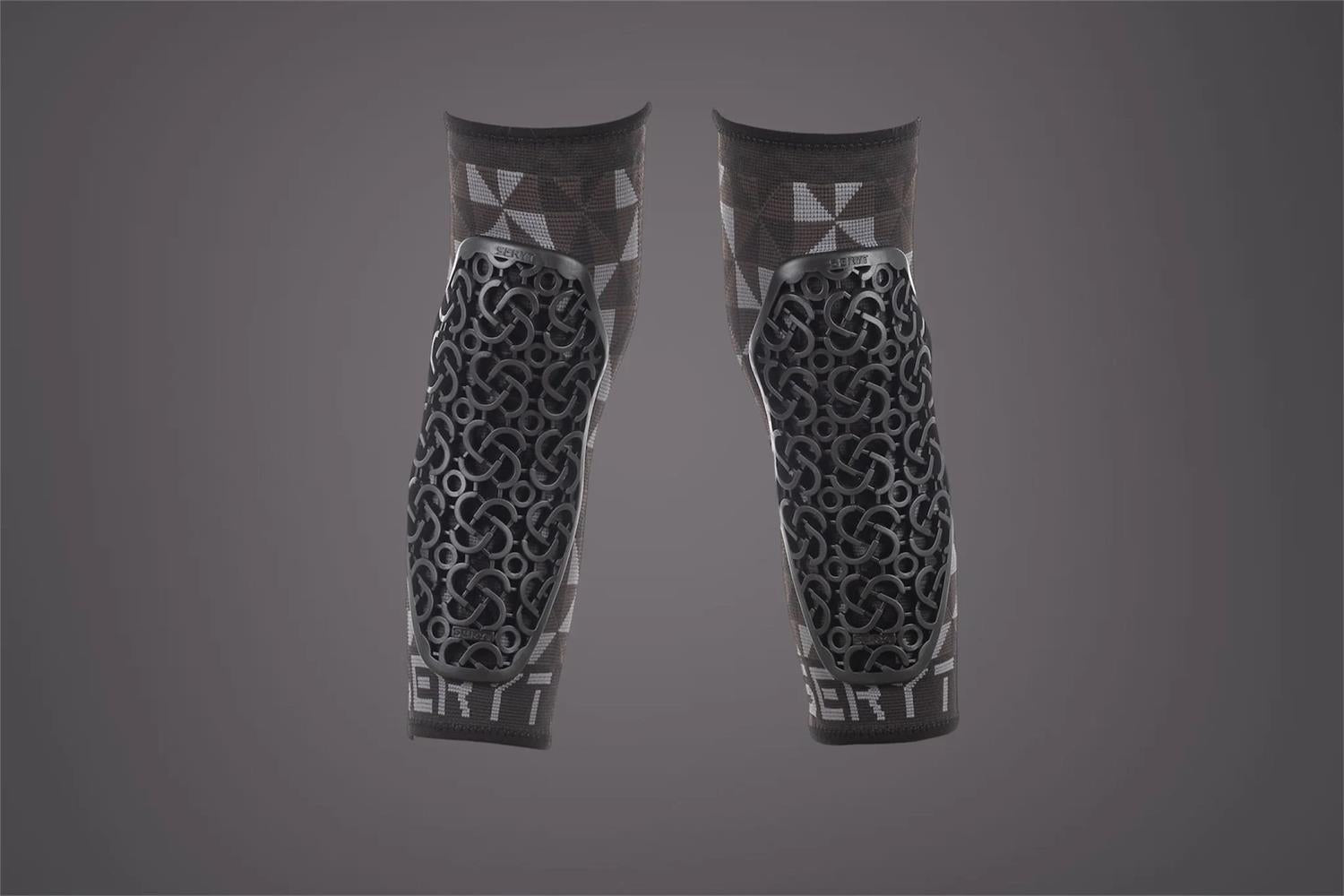 Seryt Youth Flow Knee Guards - Arlechinno