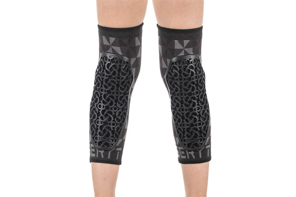 Seryt Youth Flow Knee Guards - Arlechinno
