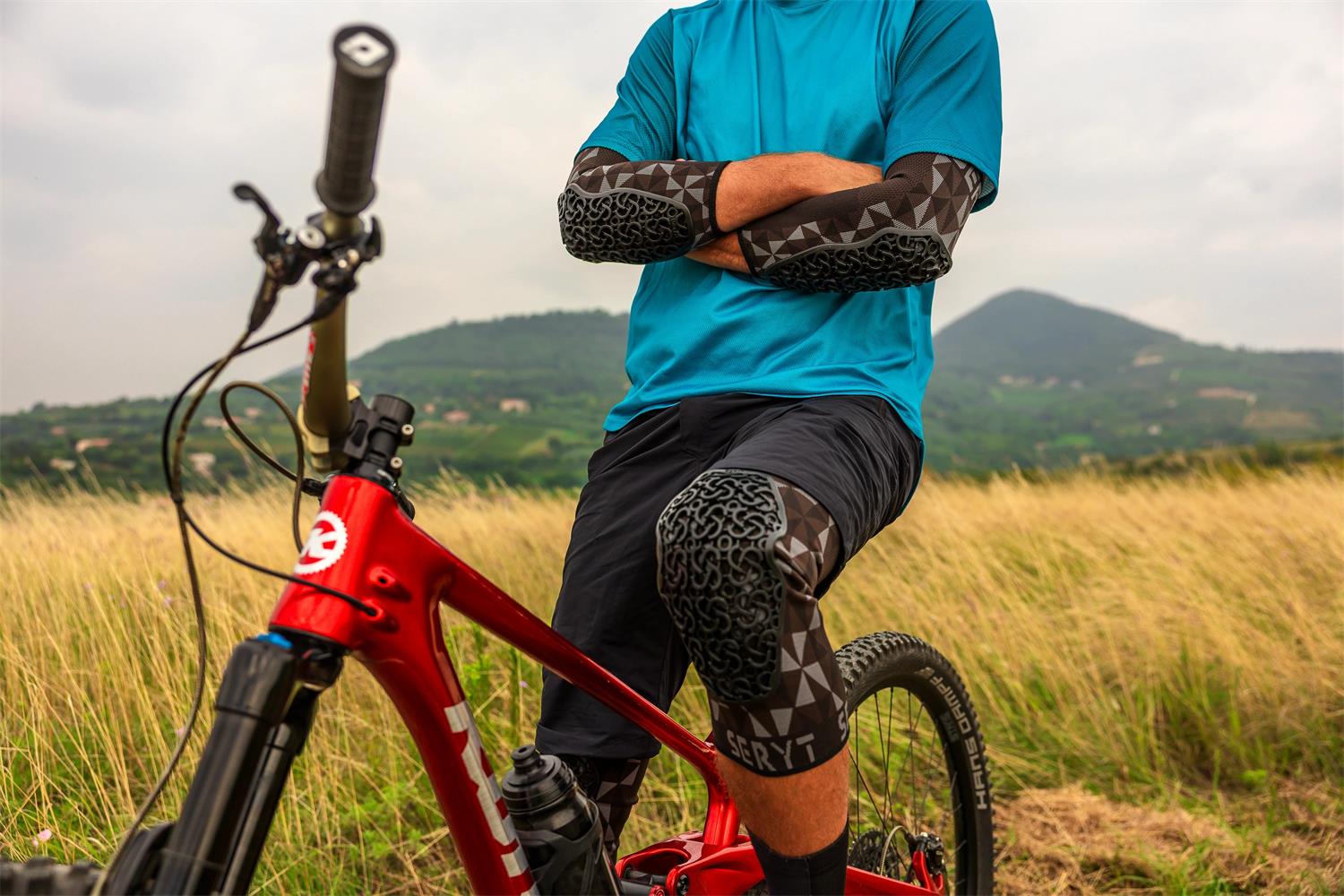 Seryt Adult Flow Knee Protection - Arlecchino