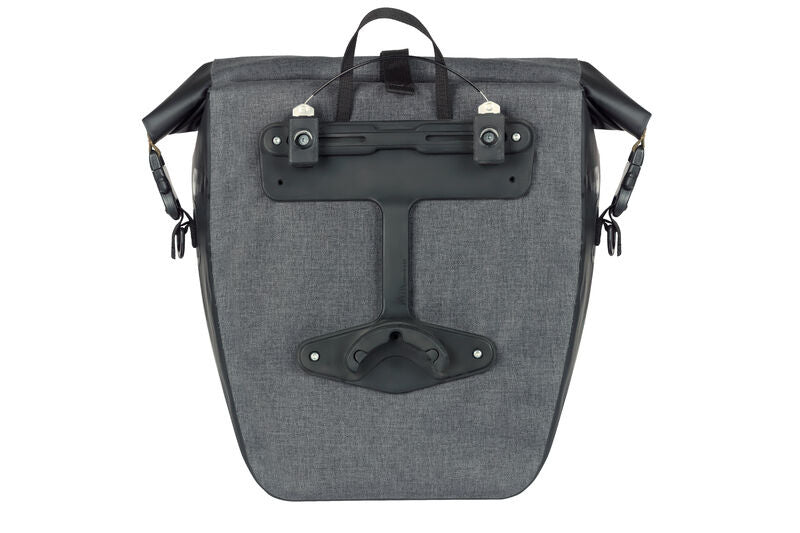 Basil - Navigator Storm Medium Waterproof Single Bag (MIK Studs)