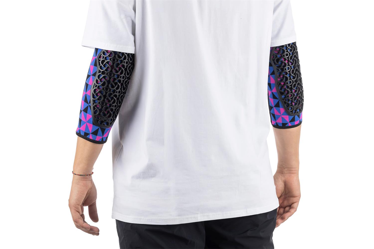 Seryt Adult Flow Elbow Protection - Arlecchino