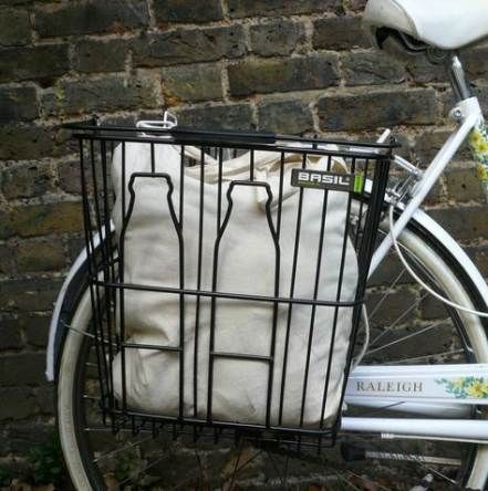 Basil - Memories Bottle Rear Hanging Carrier Basket