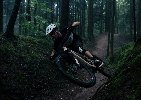 MET Veleno MIPS Helmet