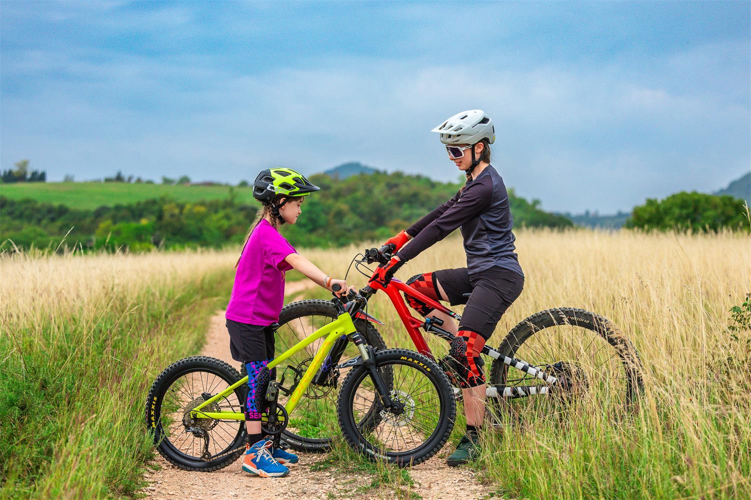 Seryt Youth Flow Knee Protection - Checker