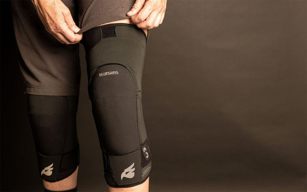 Bluegrass 3Straps Knee Guards