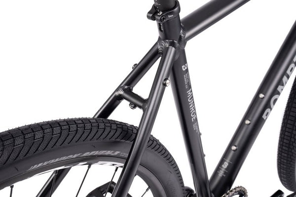 Bombtrack Munroe SG / Matt Black