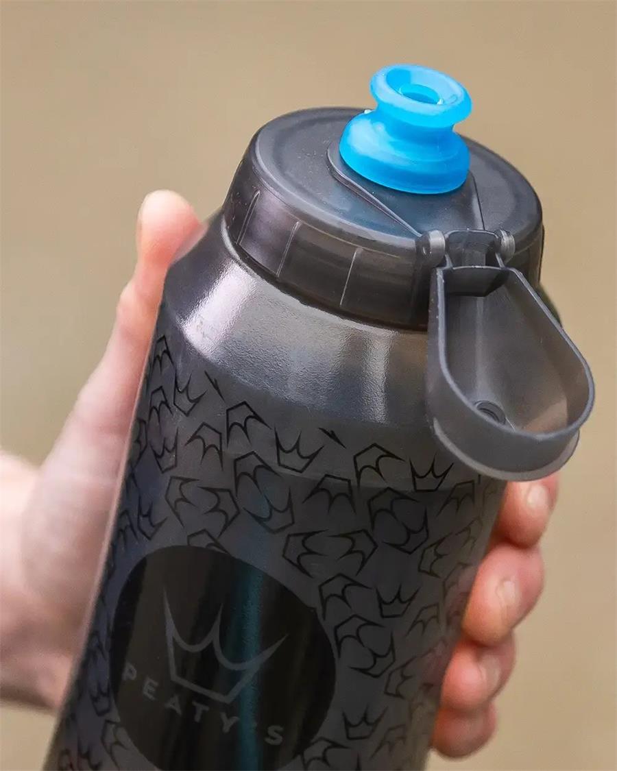 Peaty's x Fidlock Lockin Bottle + Mount