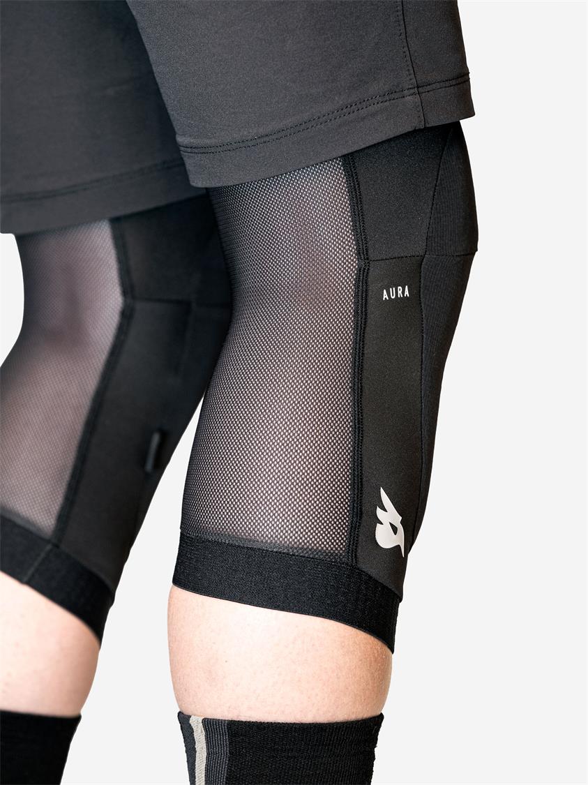 Bluegrass Aura Knee Guards