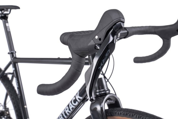 Bombtrack Hook / Metallic Black