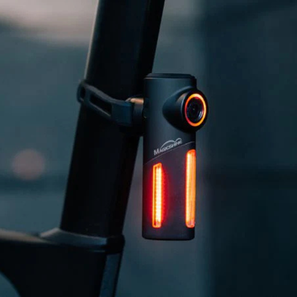Magic Shine DV Rear Light / Camera