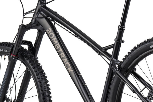 Bombtrack Cale AL SX / Matt Black