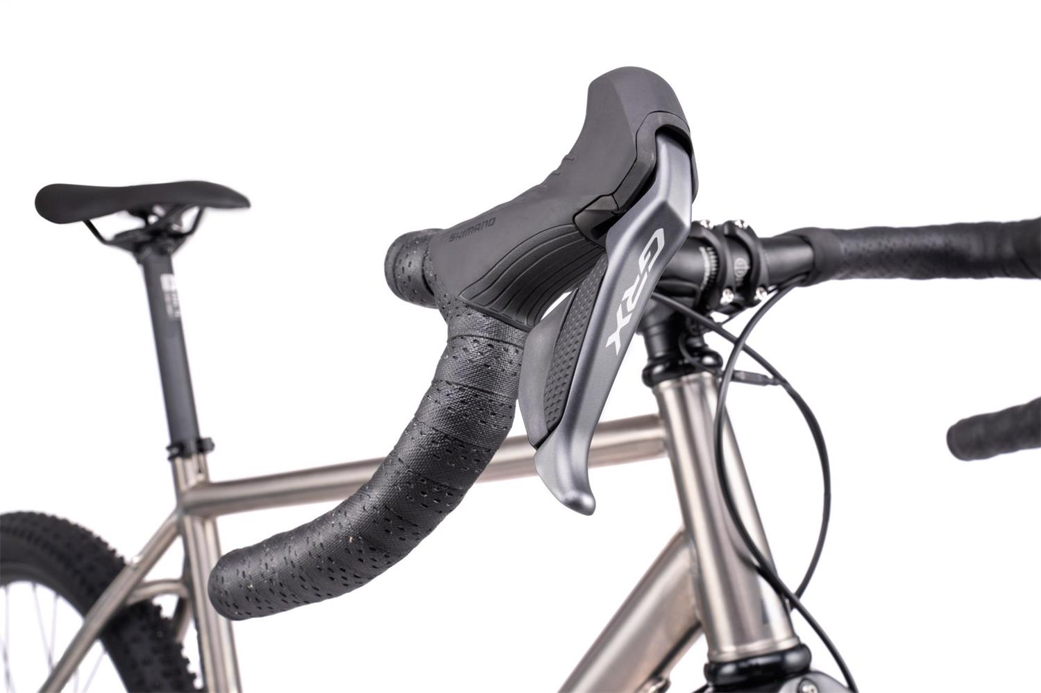 Bombtrack Hook EXT Ti / Titanium/Black