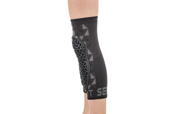 Seryt Youth Flow Knee Guards - Arlechinno