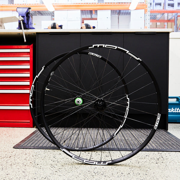 Stan's Notubes Flow EX3 Mullet Wheelset Hope Pro 5 WBWO