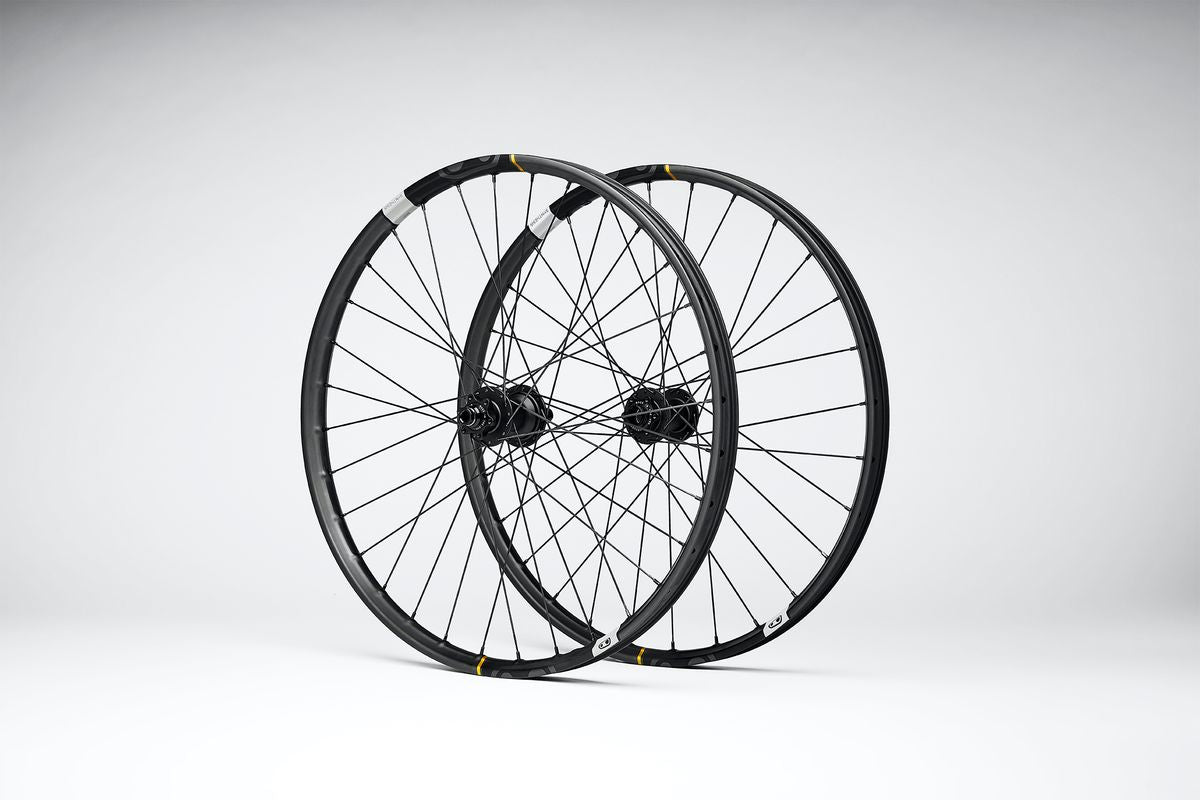 Crankbrothers Synthesis Carbon DH 11 Wheelset